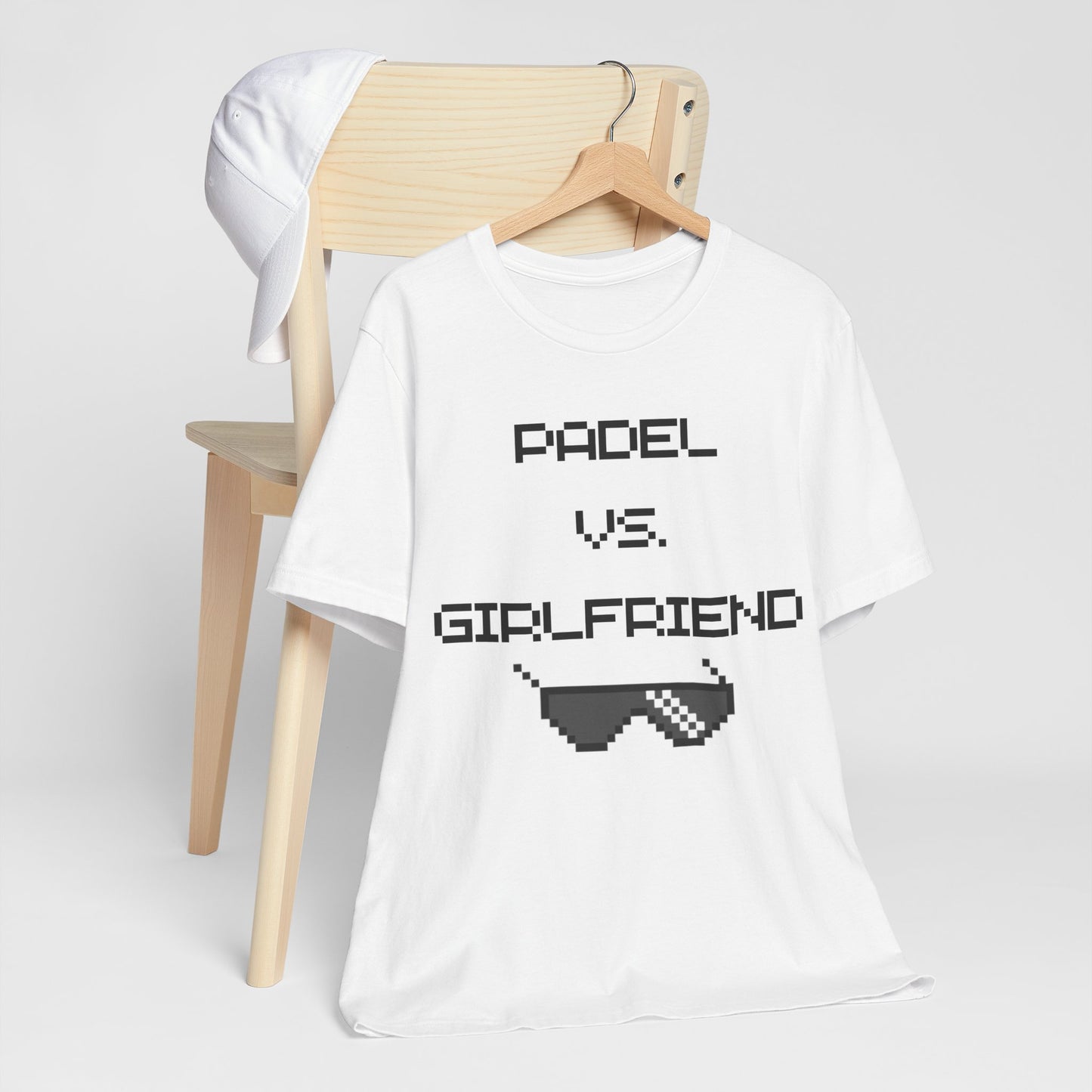 Padel vs. Girlfriend - T-Shirt